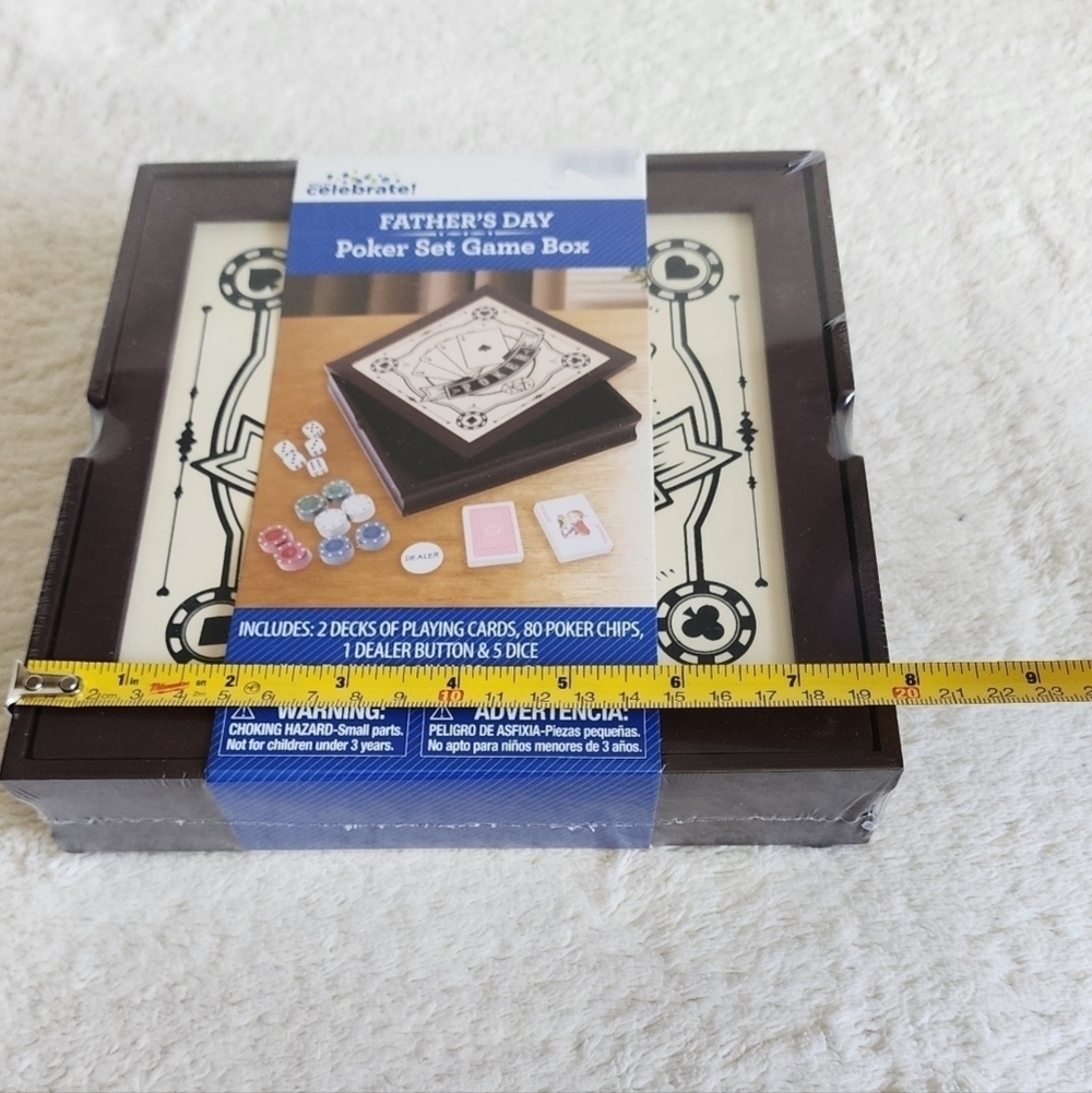 New Father's Day Poker Set Game Box: playing cards, 80 poker chips, 5 dice - Picture 4 of 5